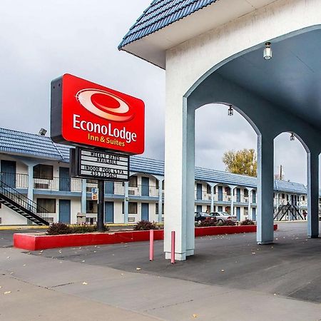 Econo Lodge Inn & Suites Logan Dış mekan fotoğraf